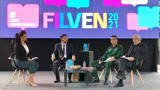 Cuốn sách của Đại tướng Võ Nguyên Giáp đã được giới thiệu tại một buổi giới thiệu sách trong khuôn khổ FILVEN 2021 (ảnh TTXVN)