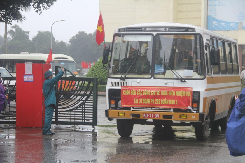 Hơn 3000 thanh niên Nghệ An tham gia lễ hội tòng quân