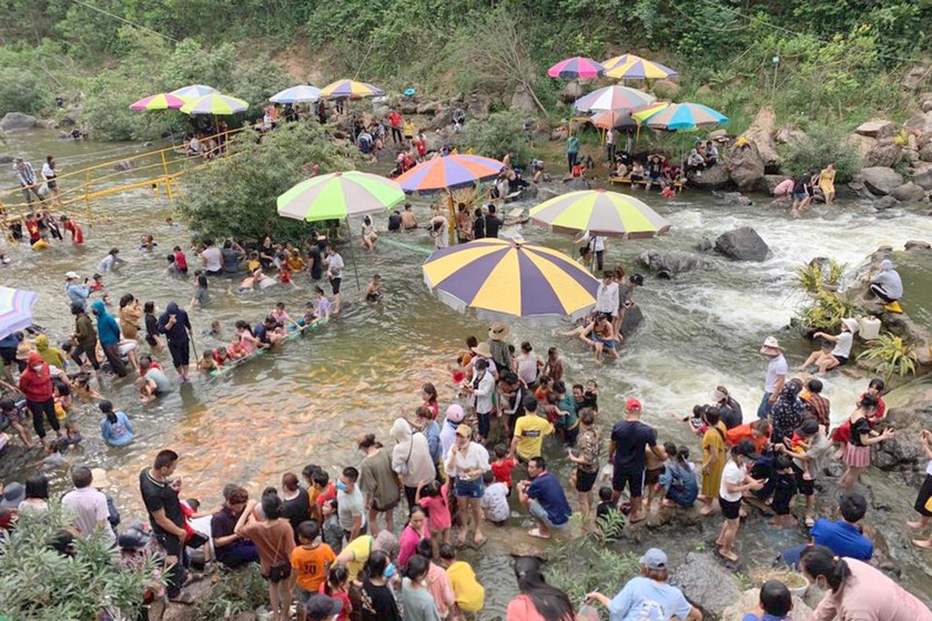 Một điểm du lịch suối tại Nghệ An