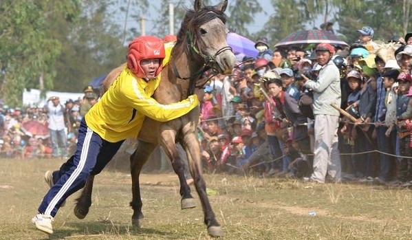 Bí mật phía sau những “chiến mã” trên “chảo lửa” Thì Thùng