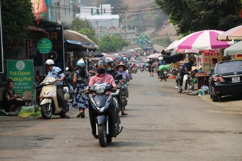 Sơn La cho hoạt động trở lại quán ăn sáng, cà phê sau thời gian tạm dừng để phòng dịch COVID-19.