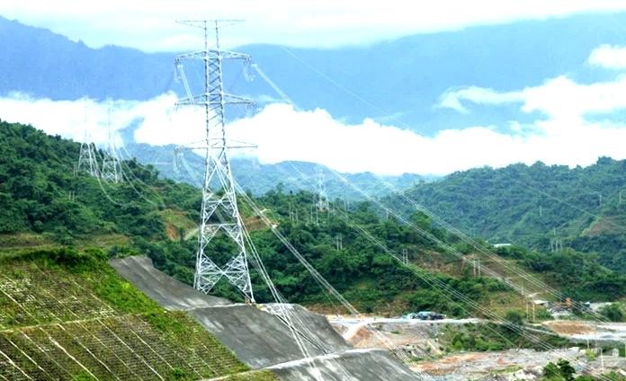 Đường dây truyền tải điện 500kV Sơn La - Lai Châu