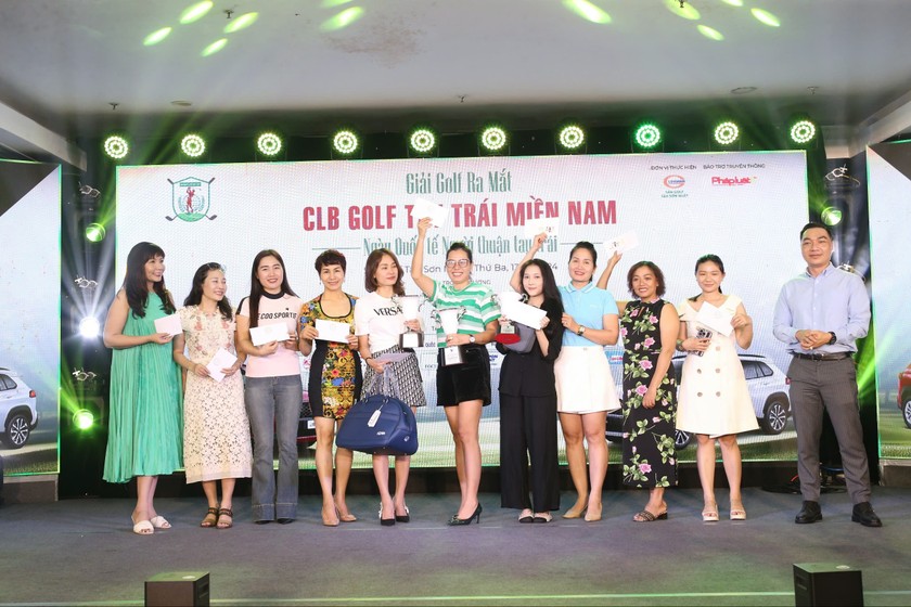 Golfer nữ CLB Golf tay trái miền Nam