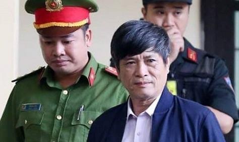 Ông Nguyễn Thanh Hóa cũng đã rời tòa vì lý do sức khỏe