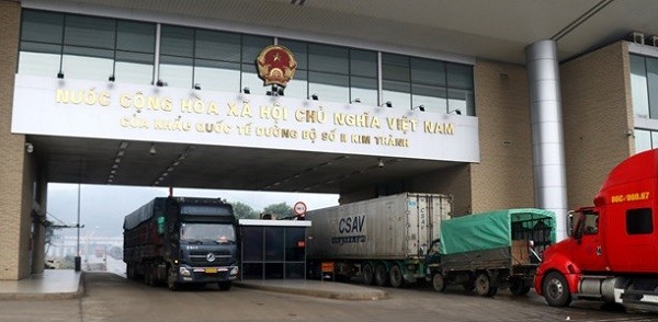 Ưu tiên xuất khẩu nhanh thanh long qua cửa khẩu Lào Cai