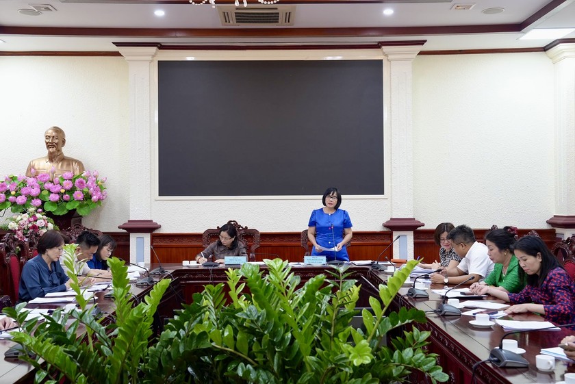 Thứ trưởng Bộ Tư pháp Đặng Hoàng Oanh chủ trì họp Hội đồng thẩm định Dự án Luật sửa đổi, bổ sung một số điều của Luật Quảng cáo