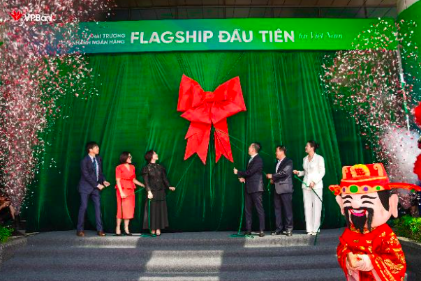 VPBank khai trương chi nhánh Flagship ngân hàng đầu tiên tại Việt Nam