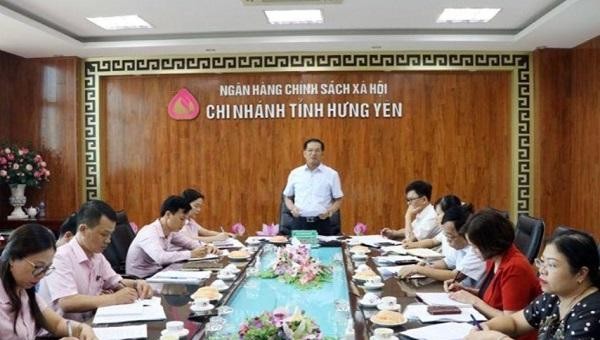 Ngân hàng chính sách xã hội Chi nhánh tỉnh Hưng Yên, họp triển khai công tác.