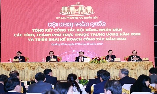 Chủ tịch Quốc hội Vương Đình Huệ và Thường trực Ban Bí thư Võ Văn Thưởng dự, phát biểu chỉ đạo Hội nghị.