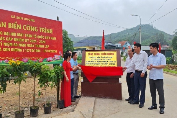 Công trình “tuyến đường kiểu mẫu” xã Sơn Dương chào mừng Đại hội đại biểu MTTQ Việt Nam TP Hạ Long lần thứ XX, nhiệm kỳ 2024 – 2029.