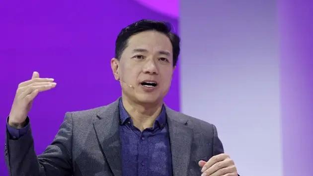 Ông Robin Li, CEO của Baidu (Ảnh: CNBC)