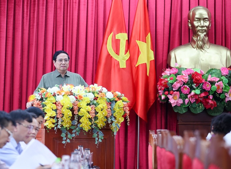 Thủ tướng chỉ rõ các phương hướng, nhiệm vụ cụ thể - Ảnh: VGP/Nhật Bắc