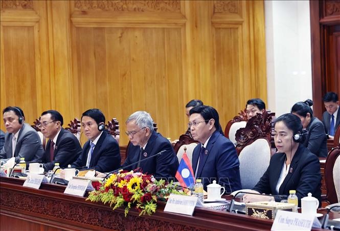Chủ tịch Quốc hội Lào Saysomphone Phomvihane phát biểu. Ảnh: Thống Nhất/TTXVN