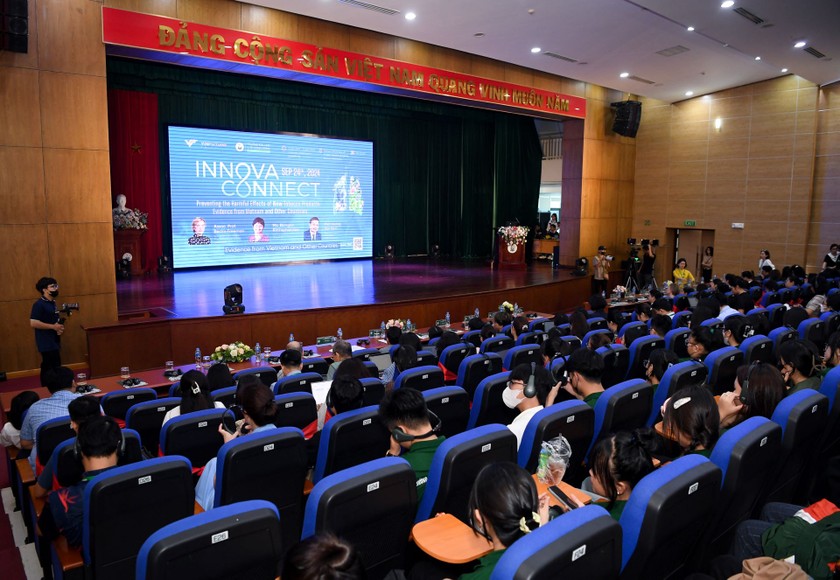 Tháng 9/2024, Hội thảo InnovaConnect với chủ đề “Phòng chống tác hại của thuốc lá mới: Bằng chứng khoa học và kinh nghiệm tại Việt Nam và trên thế giới” tổ chức bởi Quỹ VinFuture, phối hợp với Trường Đại học Y tế công cộng đã thu hút sự tham gia của gần 500 khách mời, gồm các chuyên gia hàng đầu trong và ngoài nước.