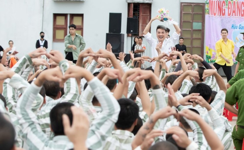 Mr Đàm “cháy” cùng hơn 500 phạm nhân tại Trại giam Kênh 5. 