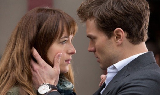 Cặp sao Jamie Dornan và Dakota Johnson cùng lúc ẵm cú đúp giải thưởng ở Mâm Xôi Vàng lần thứ 36.