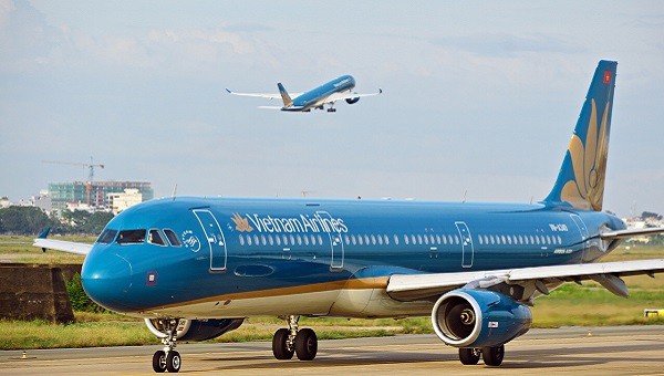 Vietnam Airlines quyết định kỉ luật nam tiếp viên lây lan Covid