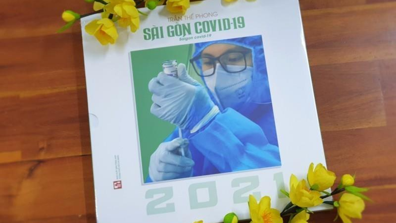 Bìa sách ảnh "Sài Gòn COVID-19" vừa được phát hành. 