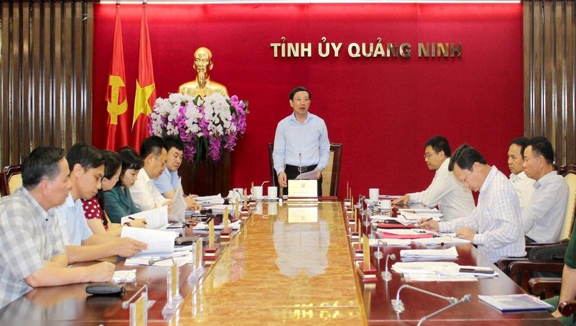 Bí thư Tỉnh ủy Quảng Ninh phát biểu tại cuộc họp