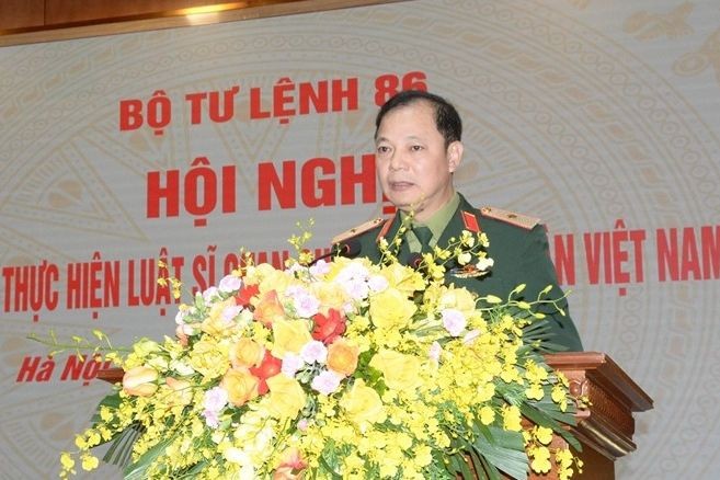 Thiếu tướng Nguyễn Minh Thắng, Bí thư Đảng ủy, Chính ủy Bộ tư lệnh 86 phát biểu khai mạc hội nghị.