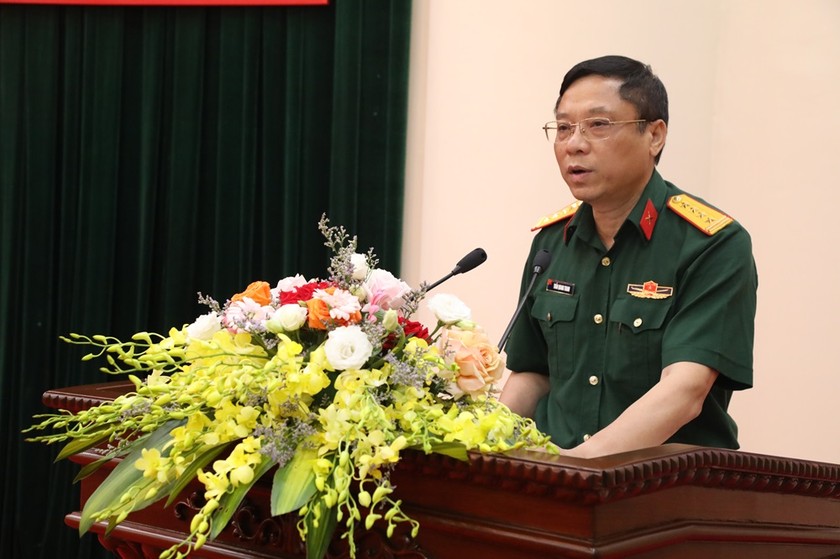 Đại tá Trần Quang Thanh phát biểu tại buổi gặp mặt.