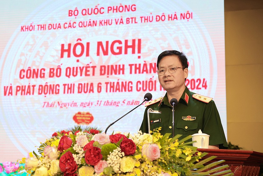Trung tướng Nguyễn Văn Đức dự và phát biểu chỉ đạo.