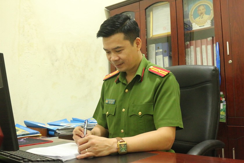 Thiếu tá Trần Hoàng Mạnh, Phó Đội trưởng Đội tham mưu, Trại giam Phú Sơn 4. Ảnh: Ngọc Nga