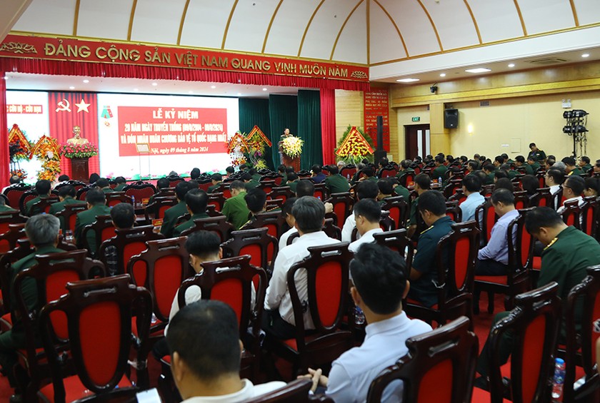 Quang cảnh buổi lễ.