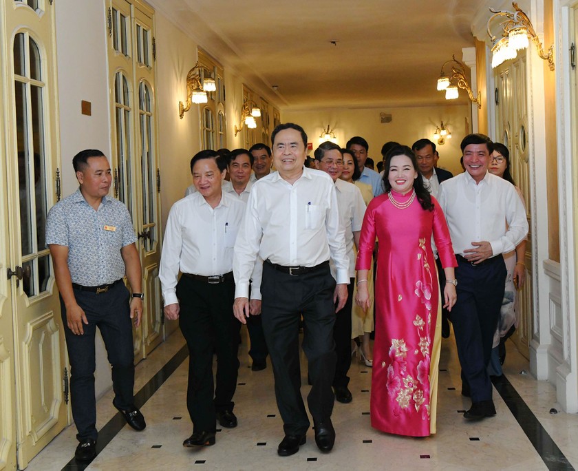Chủ tịch Quốc hội Trần Thanh Mẫn tới dự Chương trình nghệ thuật đặc biệt “Nắng Ba Đình”. Ảnh: Lâm Hiển