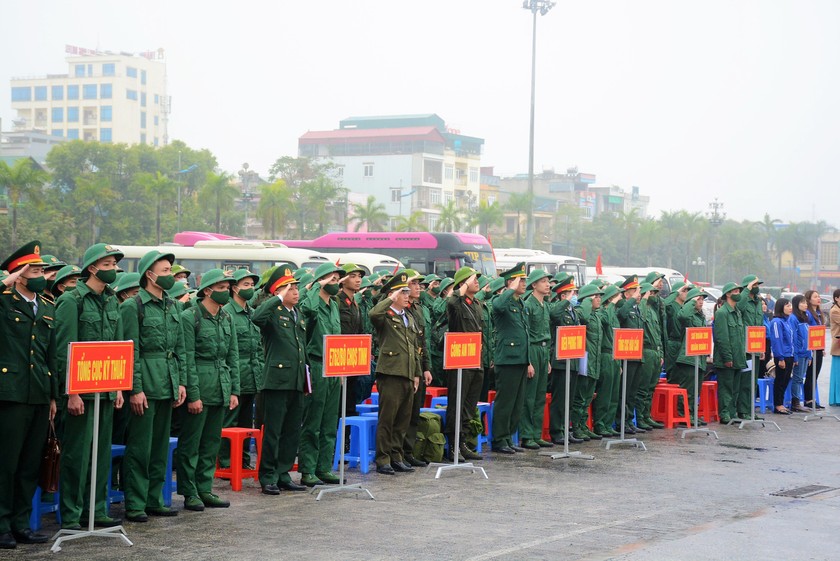 Thanh niên xứ Thanh hồ hởi lên đường nhập ngũ bảo vệ Tổ quốc