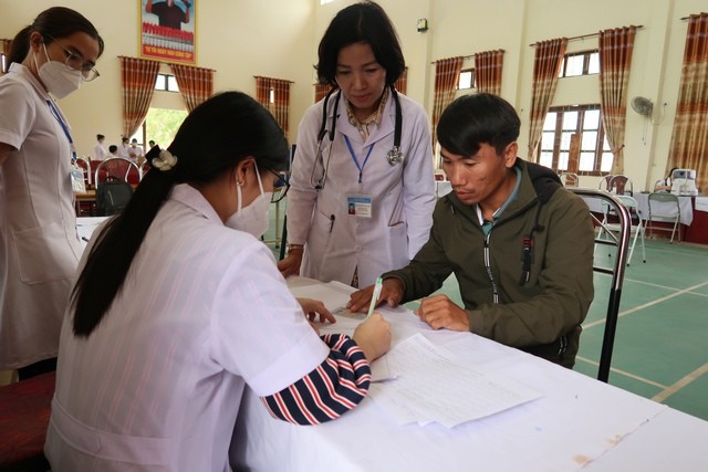 Thực hiện khám, phát hiện bệnh nghề nghiệp cho 81 người từng làm việc tại Công ty Châu Tiến.