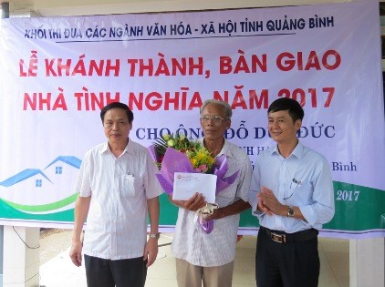 Bàn giao nhà tình nghĩa cho thương binh hạng 4/4 Đỗ Duy Đức.