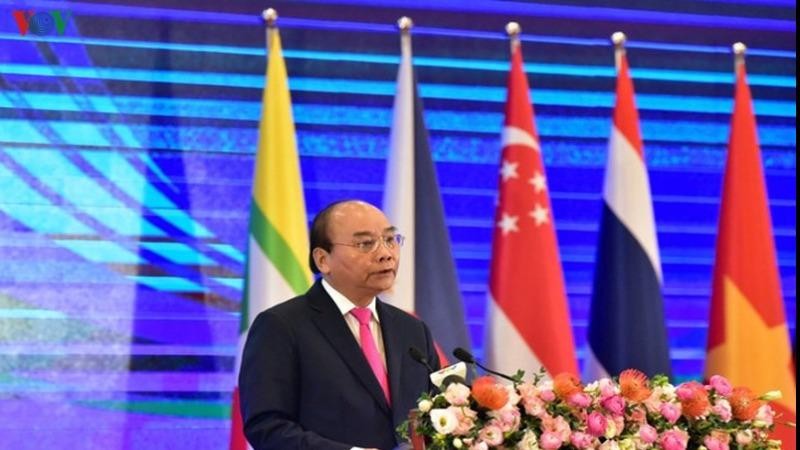 Thủ tướng Nguyễn Xuân Phúc phát biểu khai mạc.