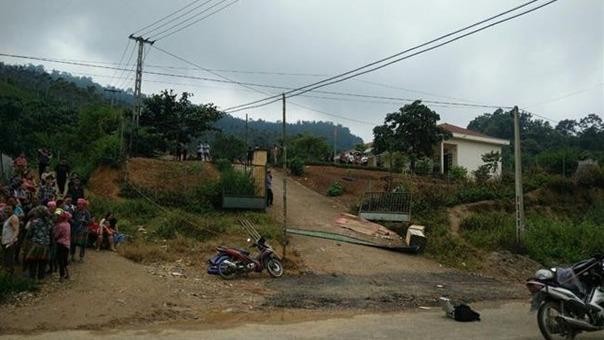 Hiện trường vụ tai nạn thương tâm tại một điểm trường thuộc xã Khánh Yên Thượng, huyện Văn Bàn, tỉnh Lào Cai. 