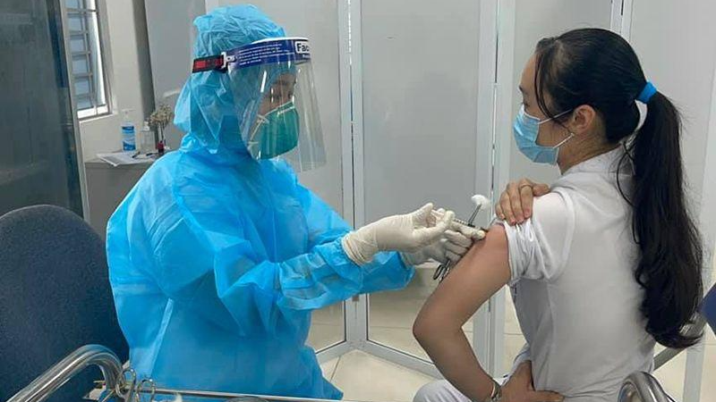 Bình Dương ưu tiên tiêm vaccine cho công nhân, người lao động có nguy cơ cao.