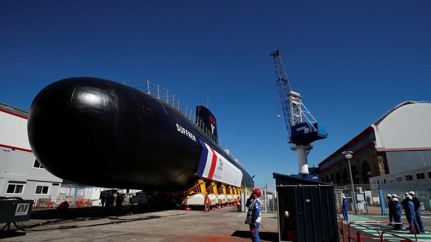 Một xưởng đóng tàu của Naval Group ở Cherbourg, Pháp. Ảnh: Reuters