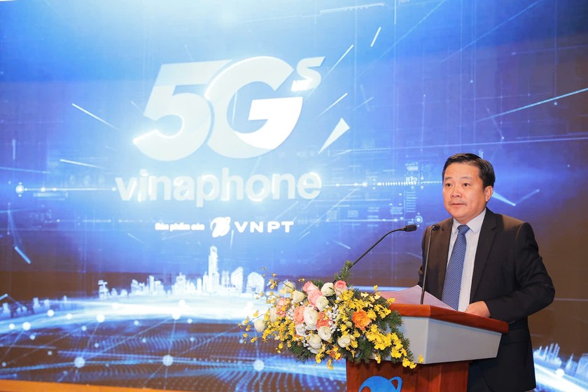 Ông Huỳnh Quang Liêm - Tổng Giám đốc Tập đoàn VNPT cho biết: “Với nền tảng hạ tầng 5G tiên tiến đã sẵn sàng, VNPT chào đón các doanh nghiệp, tổ chức trong và ngoài nước cùng hợp tác nhằm tiếp tục mở rộng, làm phong phú hệ sinh thái các giải pháp số hoá đáp ứng nhu cầu đổi mới sáng tạo, chuyển đổi số của các cơ quan, doanh nghiệp và cộng đồng.”