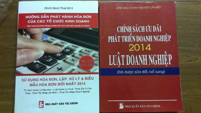  Giả danh Cục thuế Hà Nội ép doanh nghiệp mua sách luật thuế giá cắt cổ. Ảnh: Hướng Dương