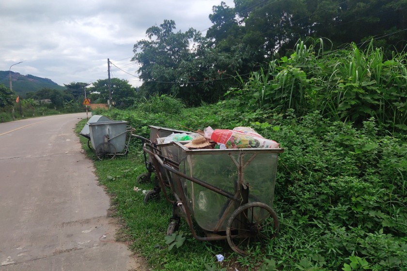 Bảo vệ môi trường bắt đầu từ hành động nhỏ như vứt rác đúng chỗ. (Nguồn ảnh: PV)