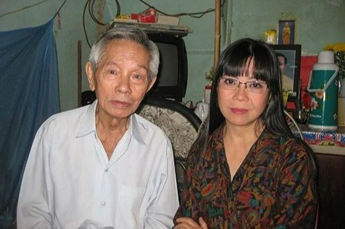 Cố nhạc sĩ Thanh Bình và ca sĩ Ánh Tuyết. (Nguồn: HĐN)
