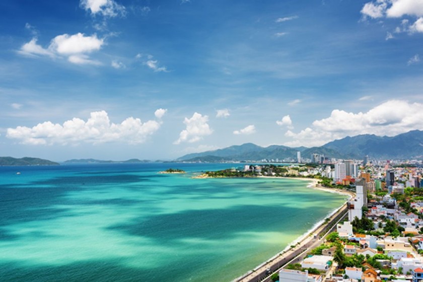 Thành phố Nha Trang nhìn từ trên cao. (Ảnh: Efired/Shutterstock)