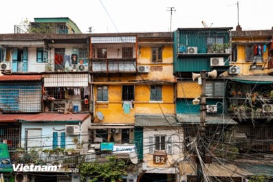 Nhà chung cư bị hư hỏng do cháy, nổ không còn đủ điều kiện bảo đảm an toàn để tiếp tục sử dụng sẽ bị di dời khẩn cấp. (Ảnh minh họa: vietnamplus.vn) 