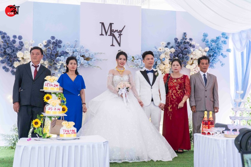 Chân dung cặp đôi Trúc Mai - Xuân Năng với đám cưới chay vô cùng độc đáo.