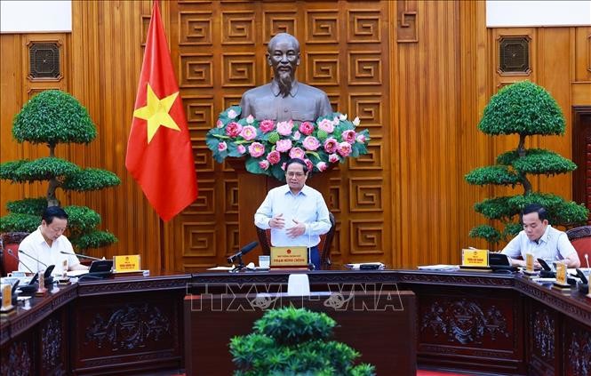 Thủ tướng Phạm Minh Chính chủ trì họp Thường trực Chính phủ về một số Luật. Ảnh: Dương Giang/TTXVN