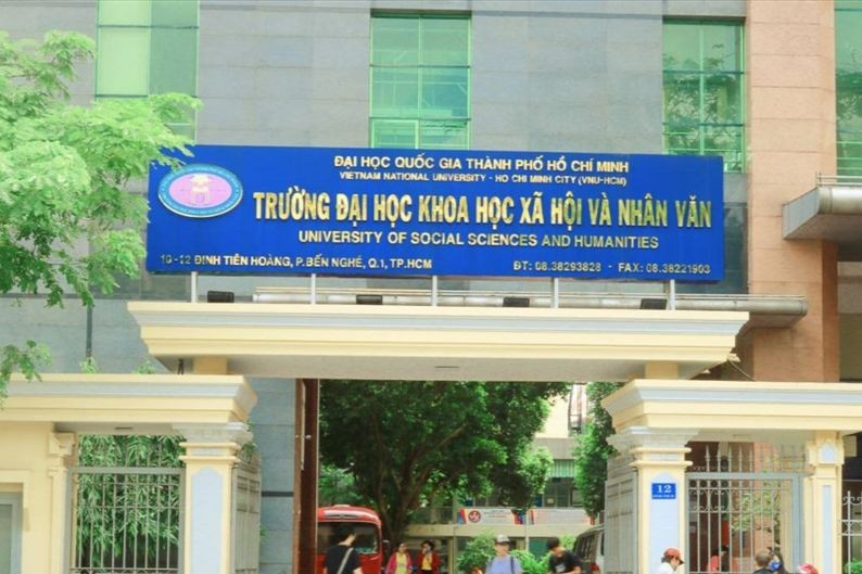 Trường đại học ở TP HCM không tổ chức khai giảng, dùng 100 triệu đồng kinh phí ủng hộ đồng bào vùng lũ