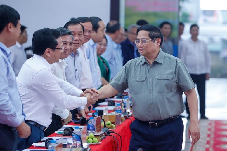 Thủ tướng Phạm Minh Chính dự Hội nghị triển khai Đề án &quot;Phát triển bền vững một triệu héc-ta chuyên canh lúa chất lượng cao và phát thải thấp gắn với với tăng trưởng xanh vùng ĐBSCL đến năm 2030&quot; - Ảnh: VGP/Nhật Bắc