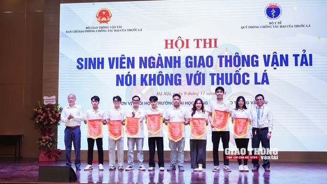 Hội thi nhằm truyền tải hiệu quả các nội dung thông điệp về hậu quả của việc hút thuốc lá. Ảnh: Tạp chí GTVT