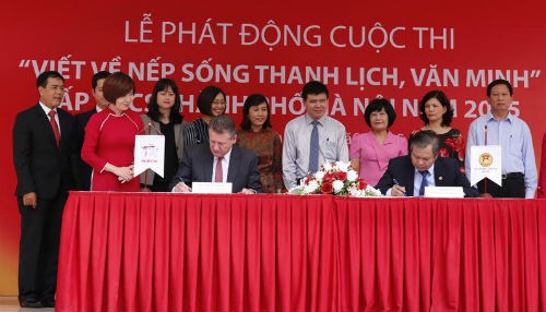 Hà Nội khởi động cuộc thi “Viết về nếp sống thanh lịch, văn minh” năm 2015