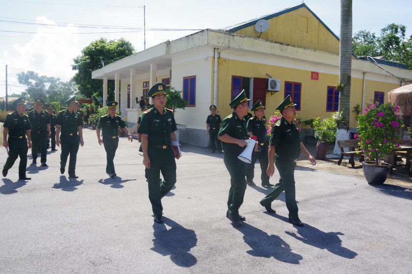 Đoàn Kiểm tra của Bộ Chỉ huy BĐBP tỉnh Quảng Ninh kiểm tra tại Đồn Biên phòng Trà Cổ.