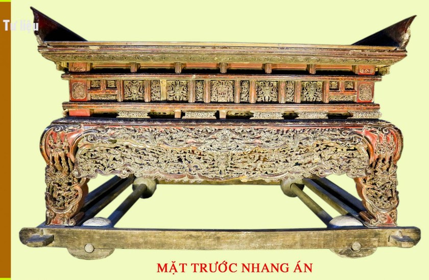 Hương án chùa Keo được công nhận bảo vật quốc gia.